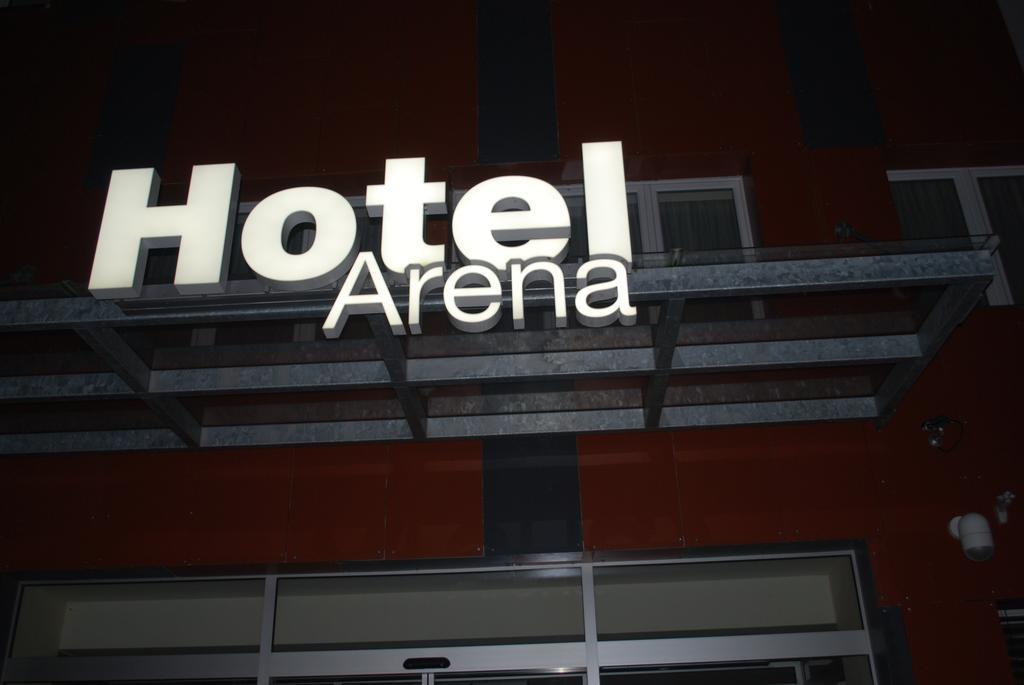 Hotel Arena Chomutov Exteriör bild